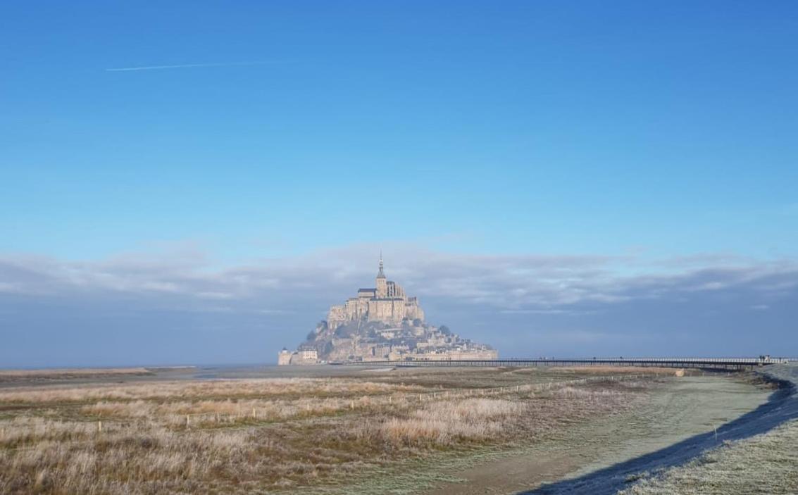 Bed and Breakfast Domaine Airborne Carentan-les-Marais Екстер'єр фото